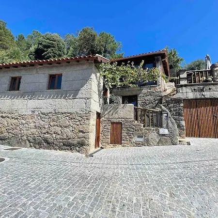 Petra's House * Geres