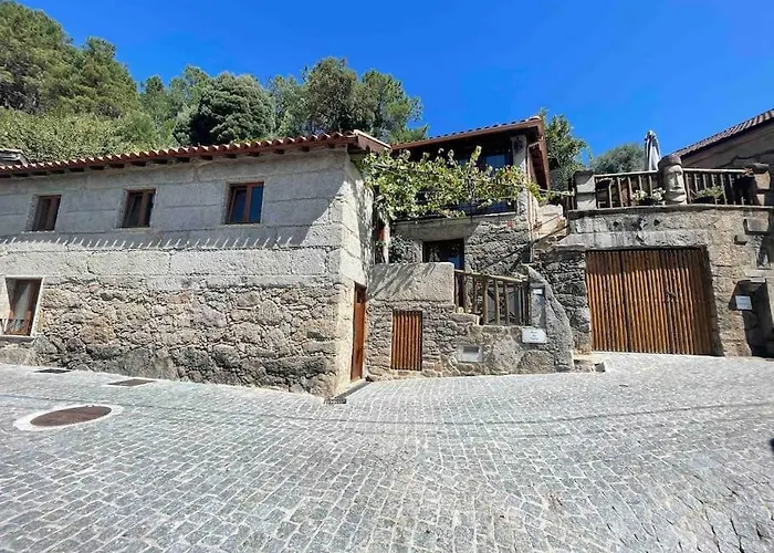 Petra's House * Geres